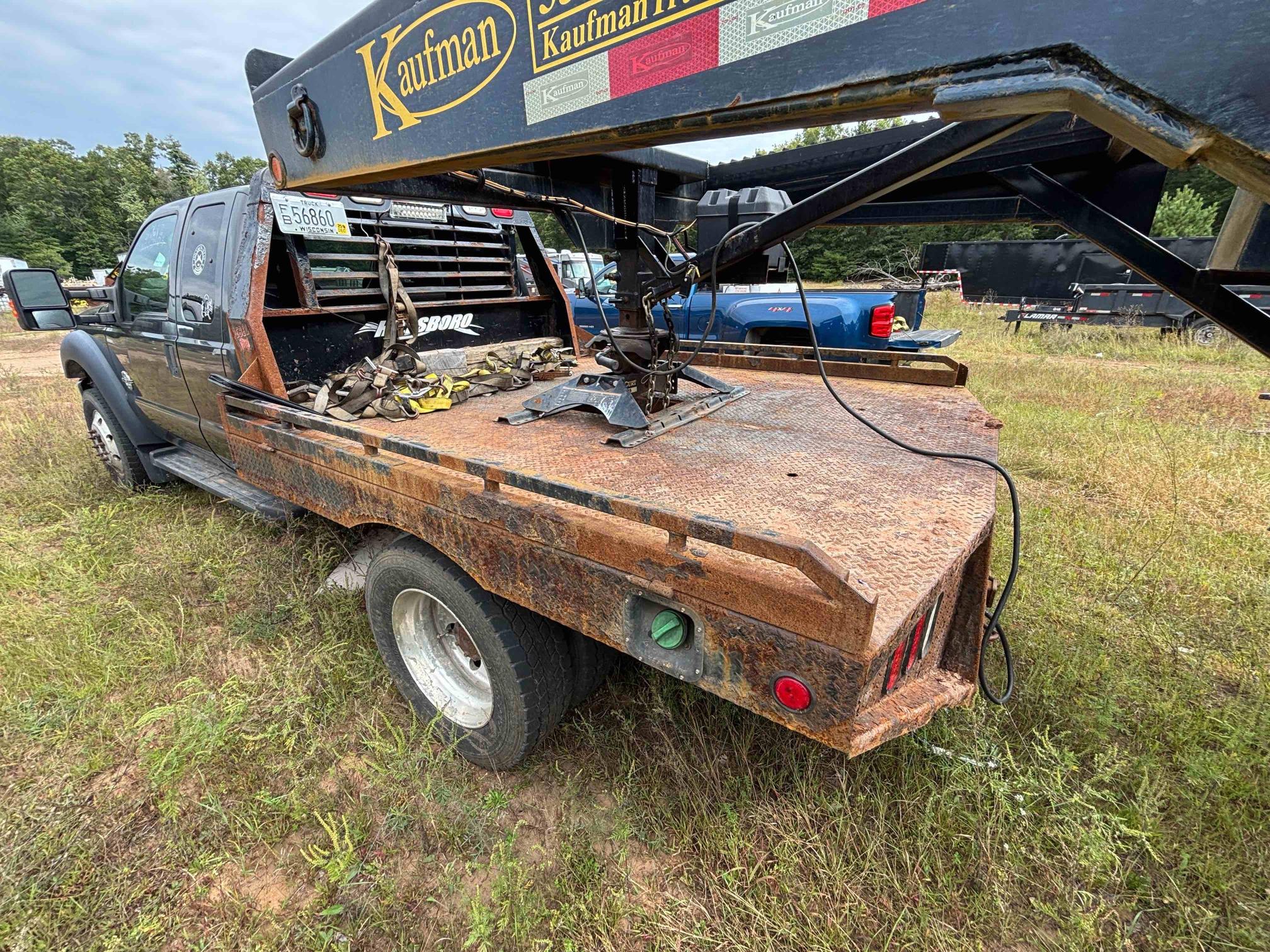 2015 FORD F450 - Image 4